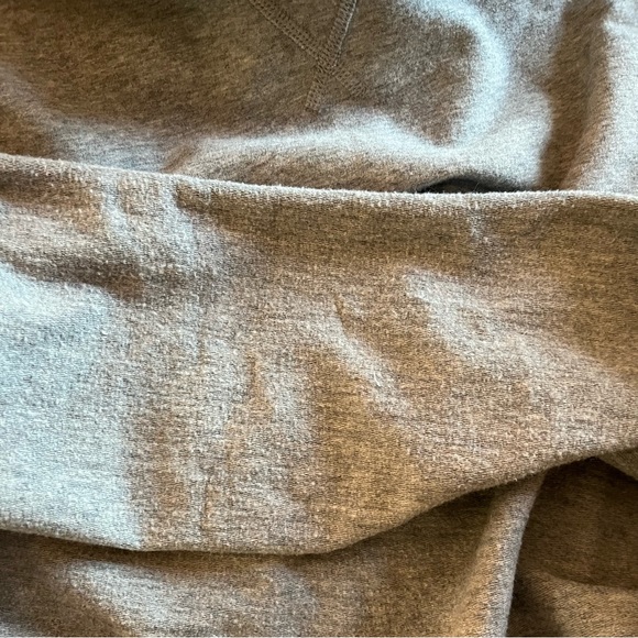 LuLulemon Grey Crop Hoodie Sweatshirt - Picture 5 of 6